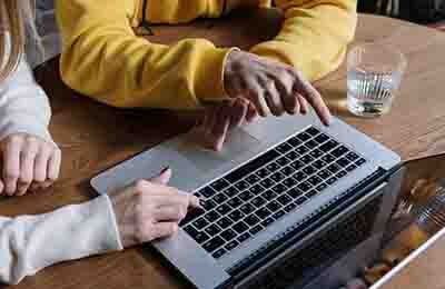 語言文學(xué)研究